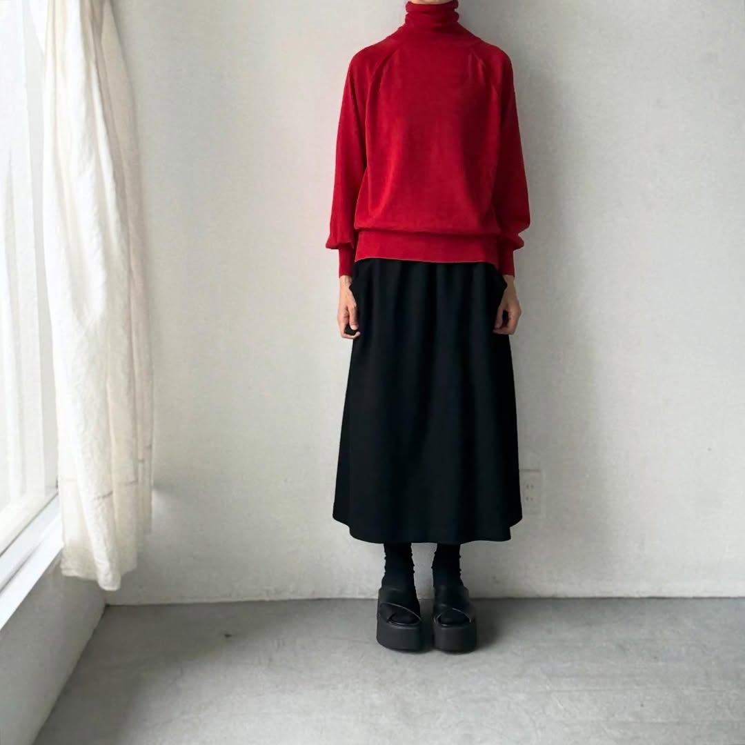 atelier naruse ウールタートルネックニット　レッド