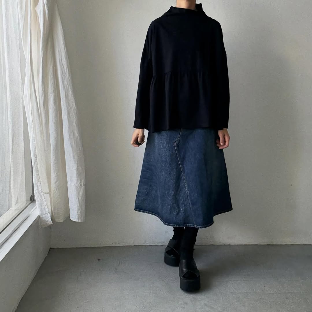 homspun 天竺ハイネックギャザープルオーバー　ブラック
