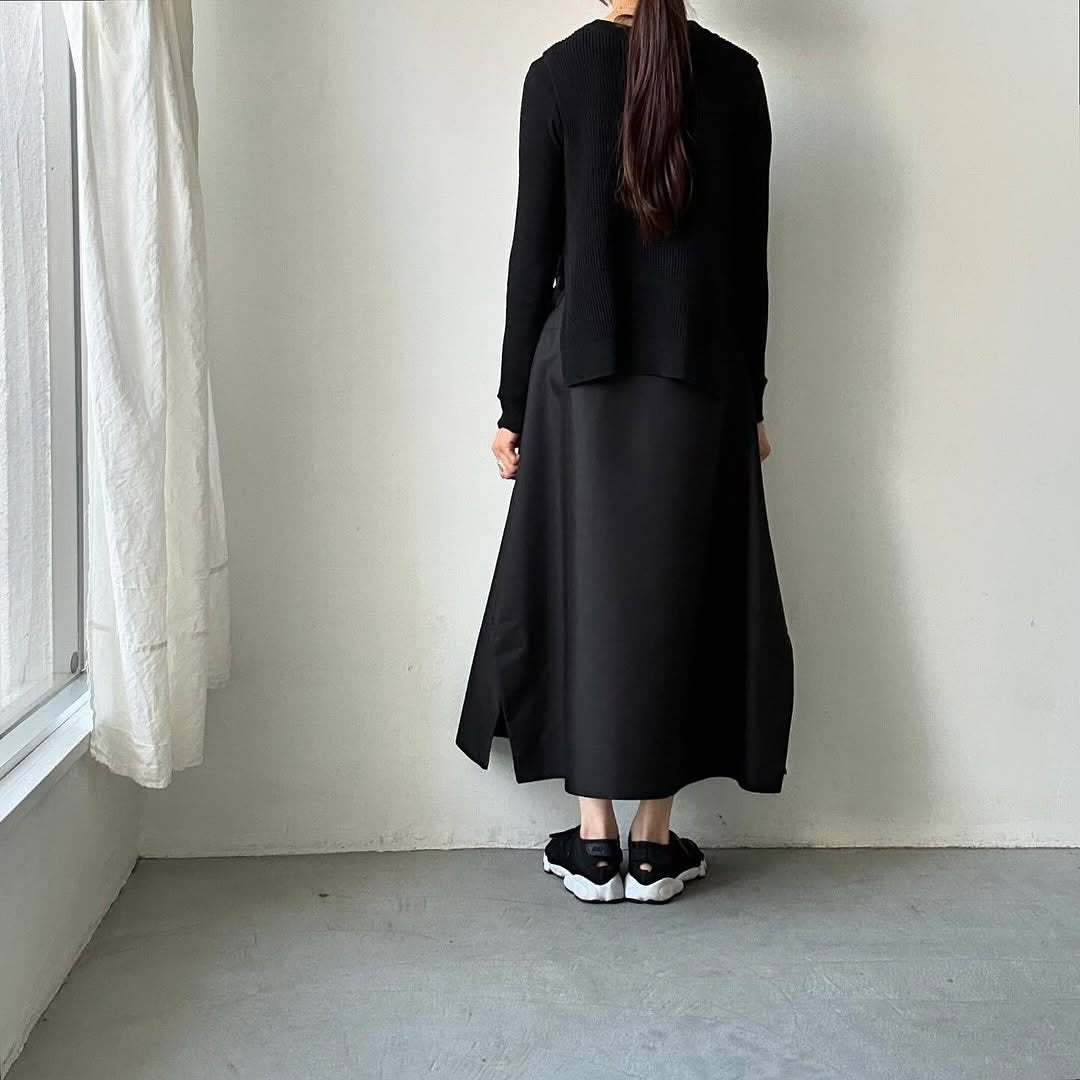 TENNE HANDCRAFTED MODERN ラップスカート　ブラック