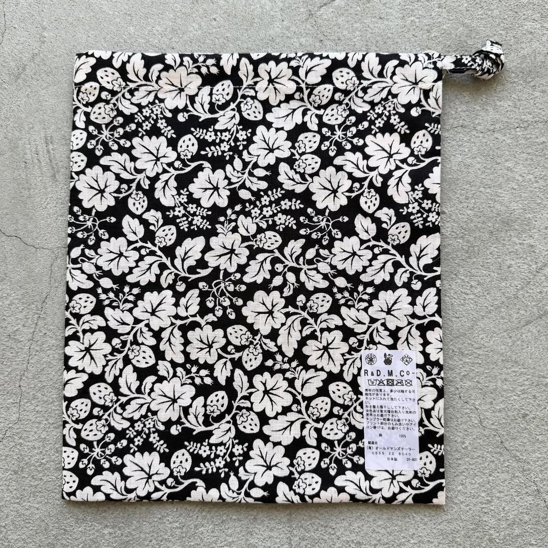 R&D.M.Co  ワイルドベリーリネンドローストリングバッグスモール　ブラック×ホワイト