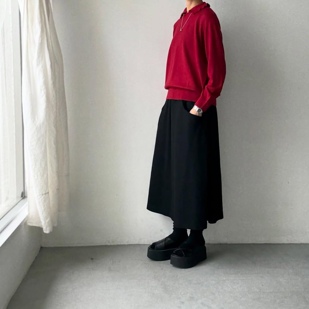 cion  ウールフリルカラーポロニット　レッド