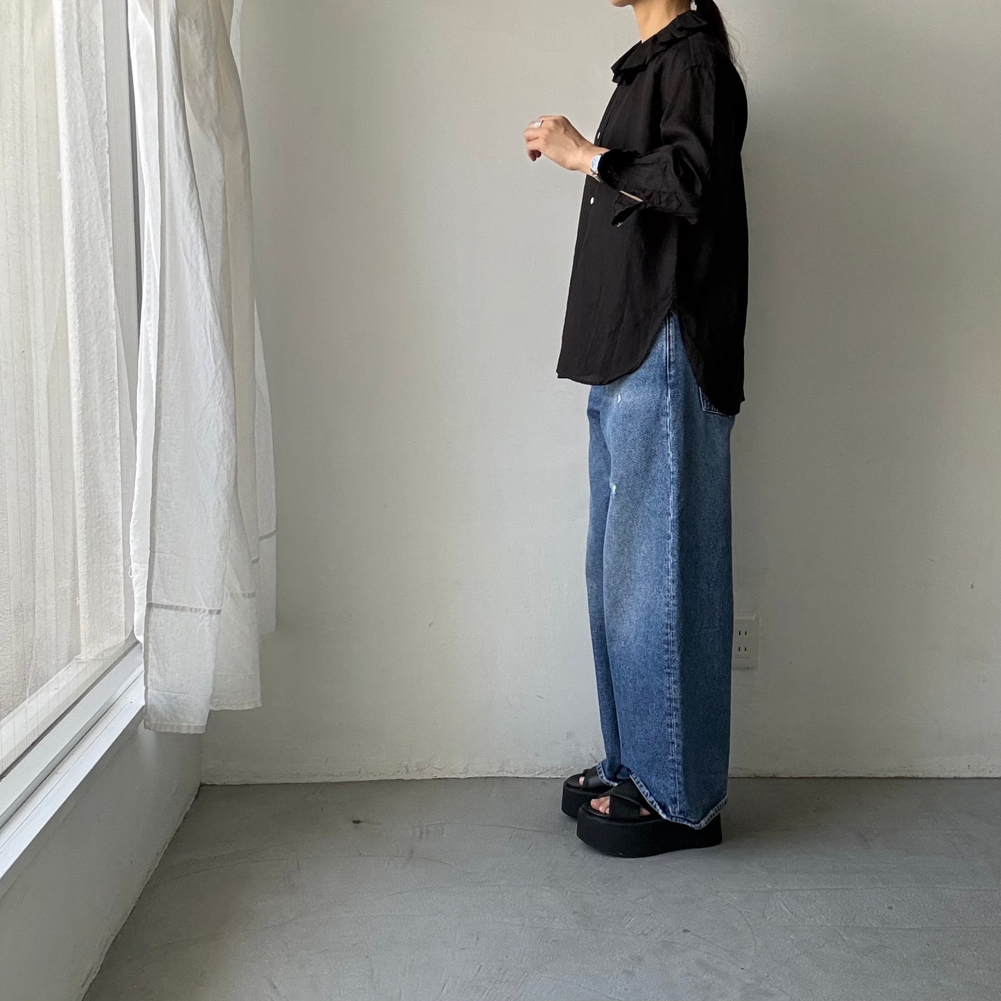 R&D.M.Co  リネンガーメントダイラッフルカラーブラウス