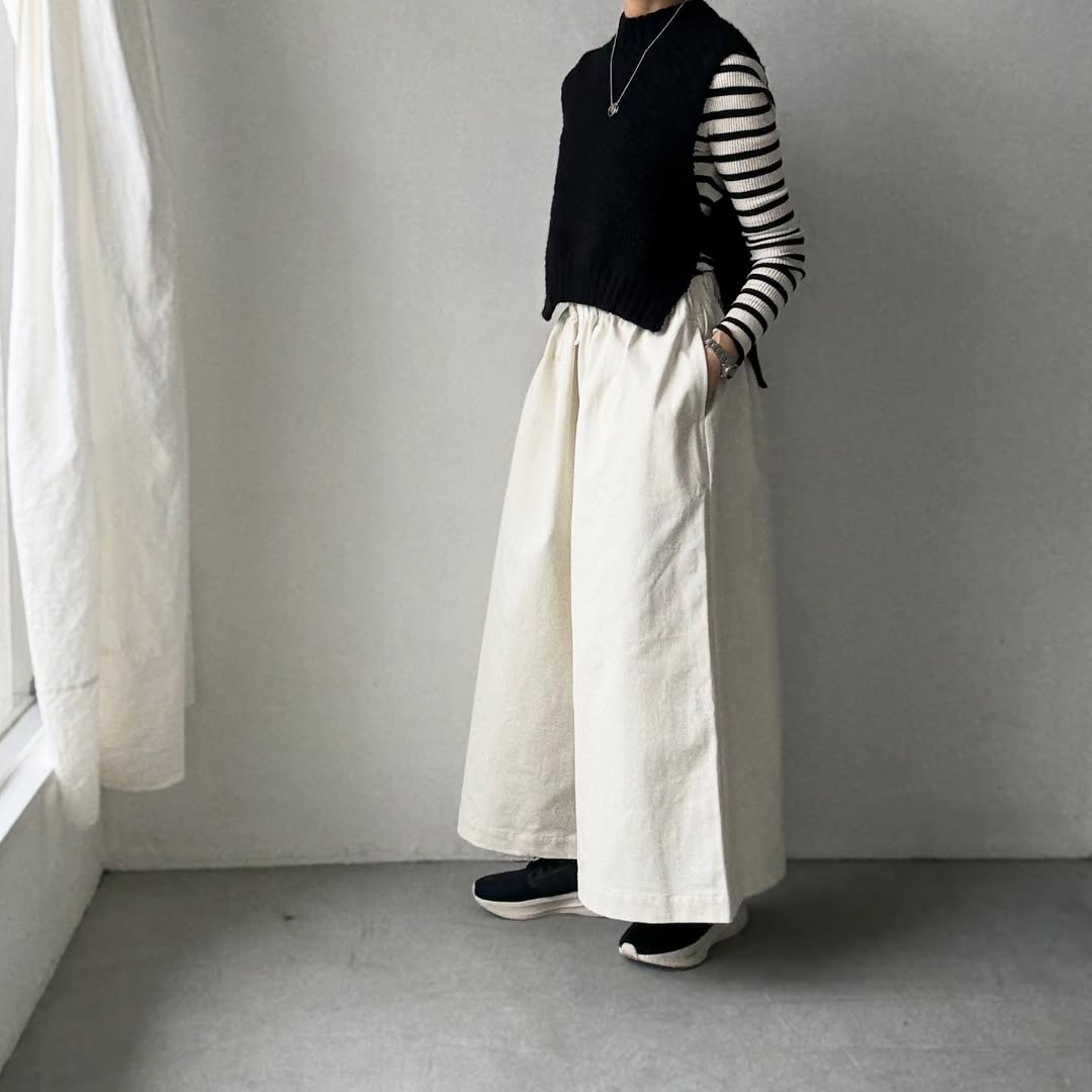 dui jujudhau  ワイドワイドパンツ　チノナチュラル