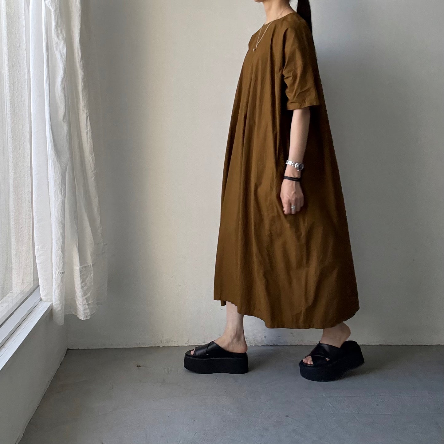 R&D.M.Co  シュリンクコットンガーメントダイバギードレス　ブラウン