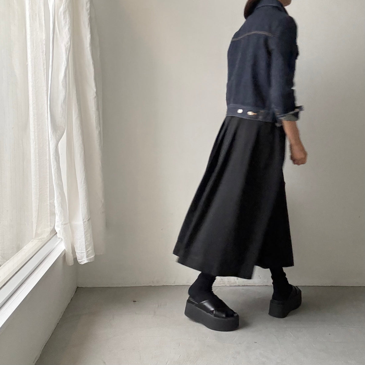Linenya   コットンタックスカート　82センチ　ブラック