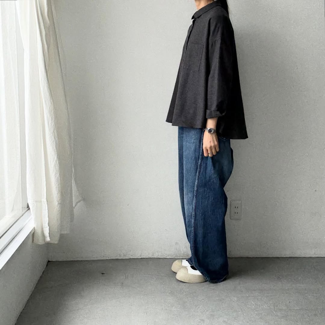 Linenya  コットンヤク丸襟長袖ブラウス　チャコール