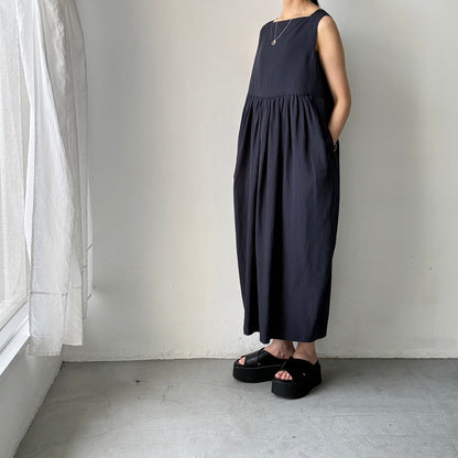 TENNE HANDCRAFTED MODERN ビスコースリネンノースリーブコクーンドレス