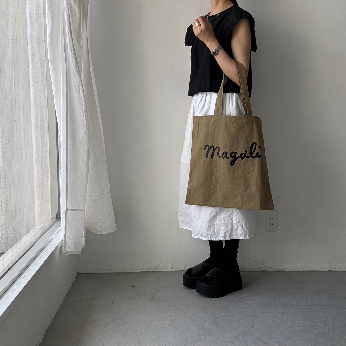 MAGALI   キャンバスコットンリネントートバッグ　カーキ