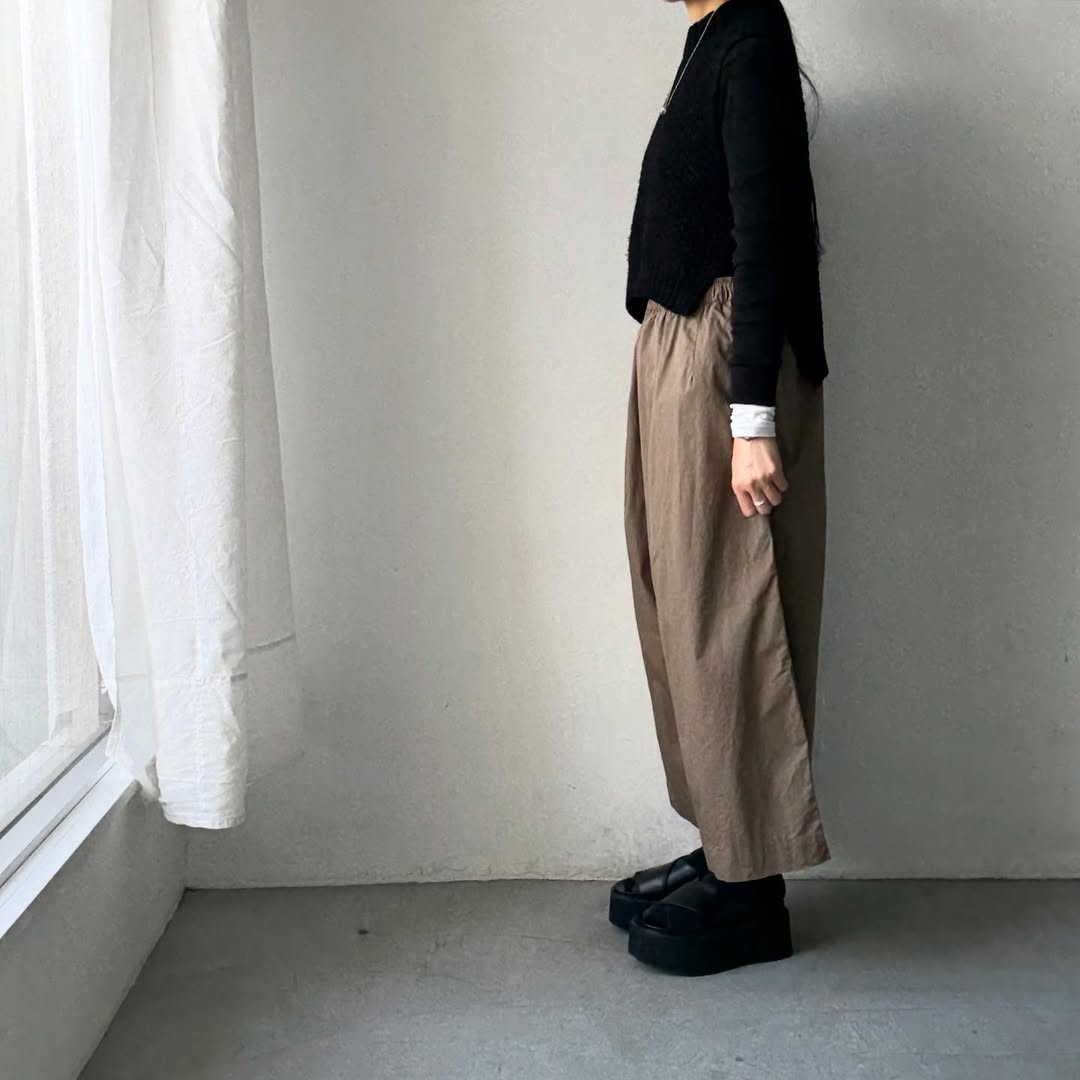 jujudhau  デッドストックコットンワイドパンツ　カーキ