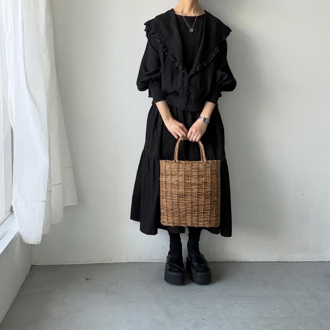 MAGALI コルトレイクリネンレース襟カーディガン　ブラック