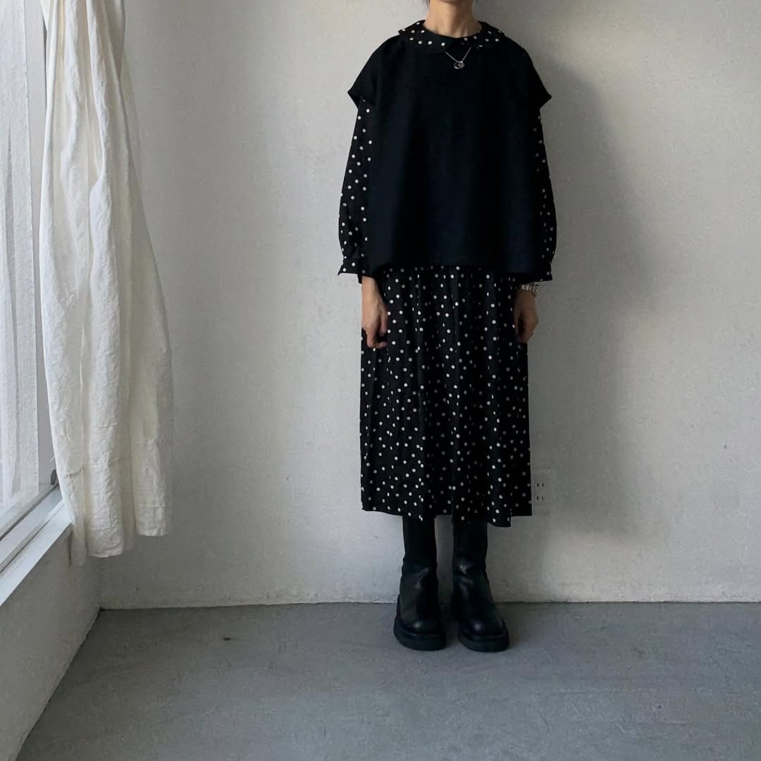 Linenya  ウールベスト　ブラック