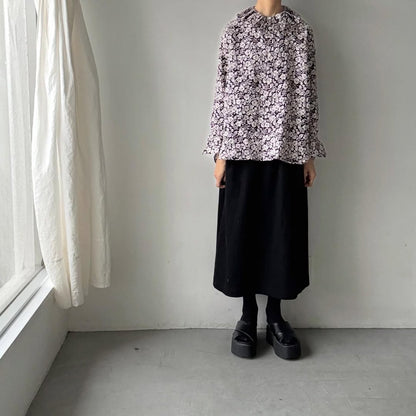 R&D.M.Co ワイルドベリーリネンラッフルカラーブラウス