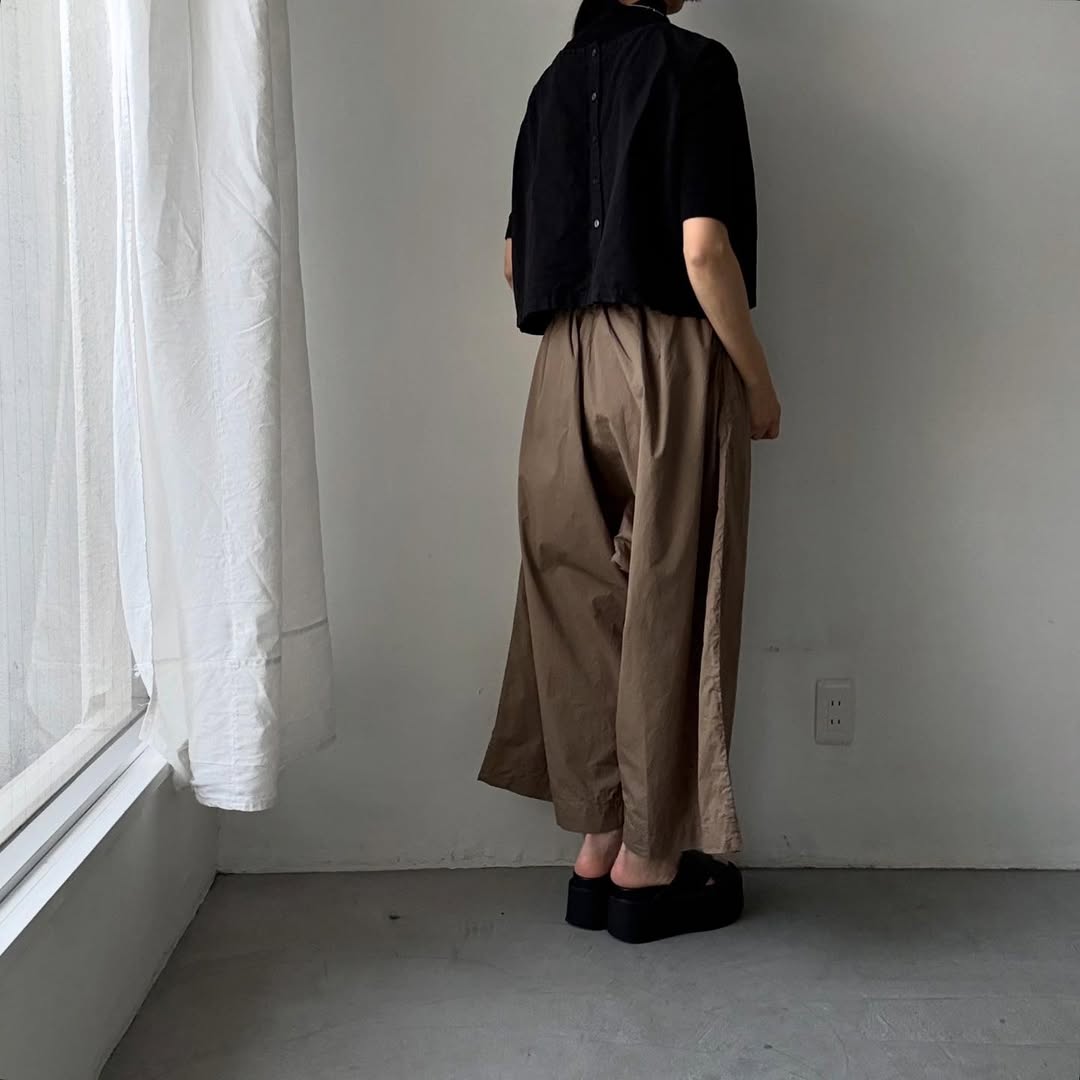 jujudhau  デッドストックコットンワイドパンツ　カーキ