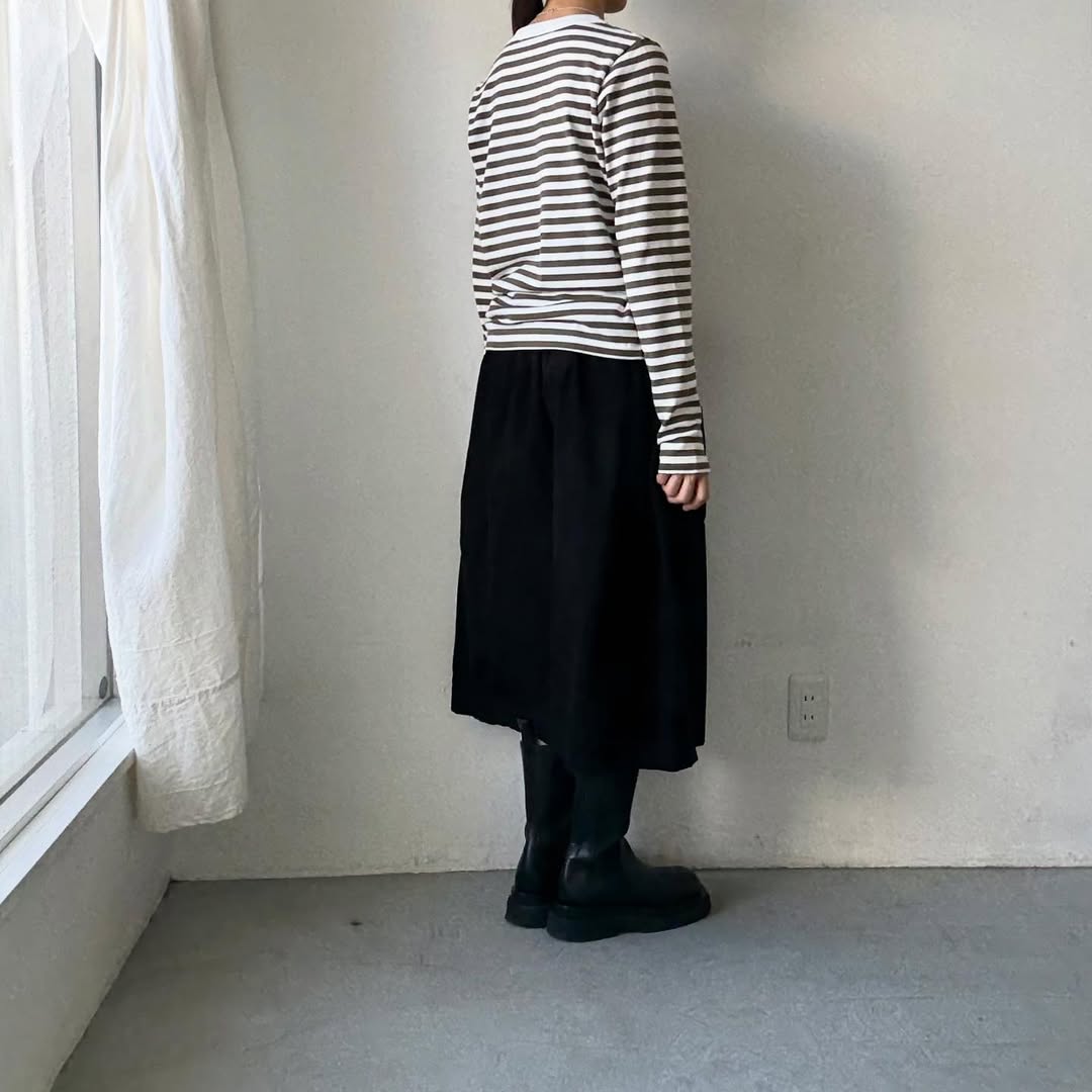 R&D.M.Co 裏起毛ボーダークルーネック長袖Tシャツ　ホワイト×カーキ