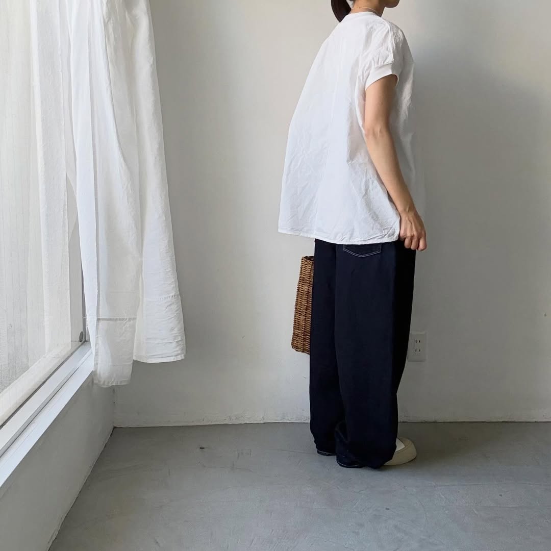 homspun コンパクトウェザーノースリーブ(オーバーサイズ)  ホワイト