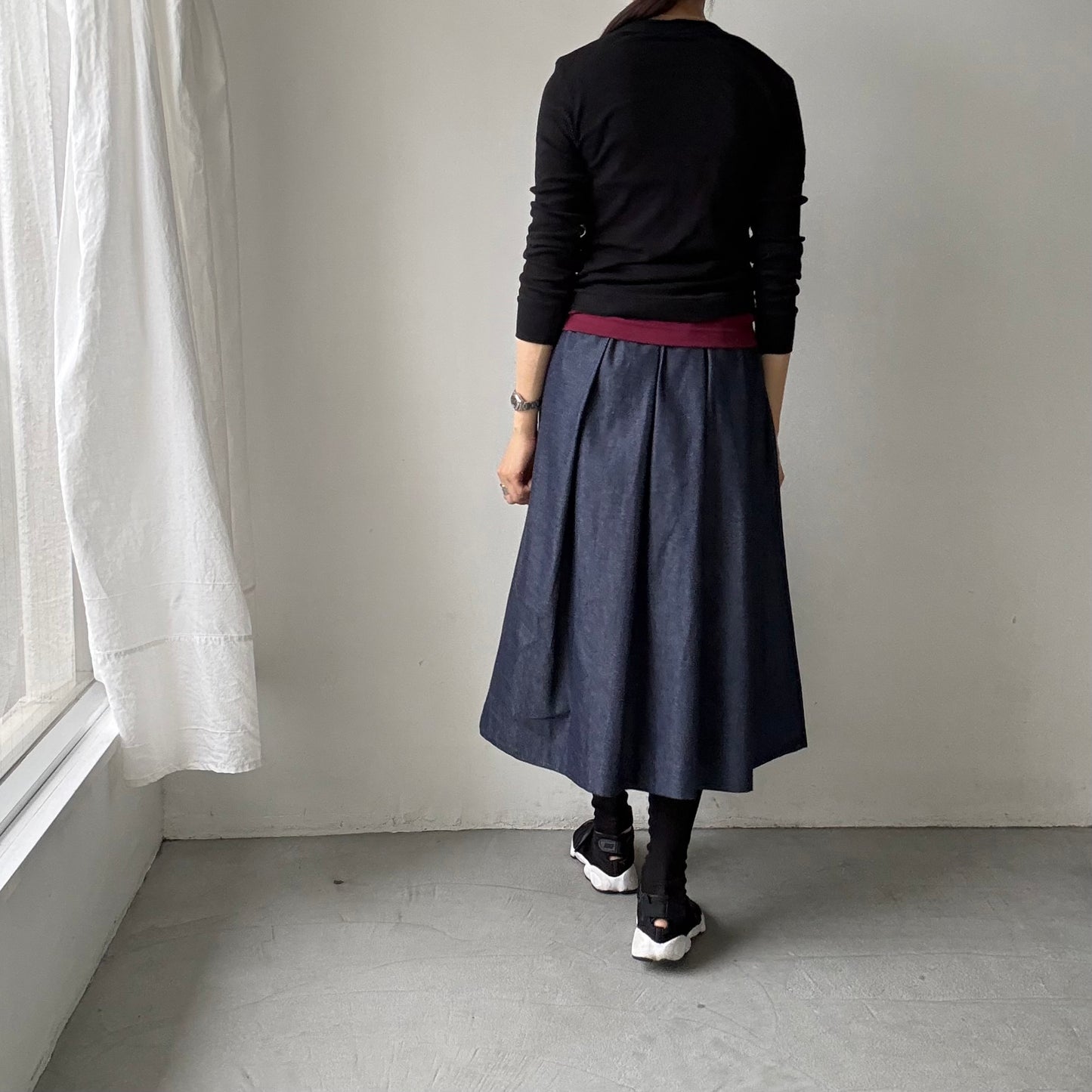 Linenya  デニムタックスカート　75センチ丈