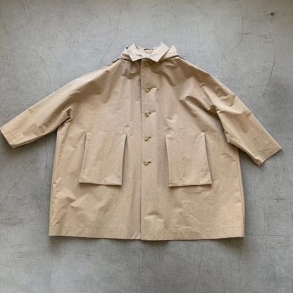 atelier naruse コットンナイロンタフタフーデットコート　ベージュ