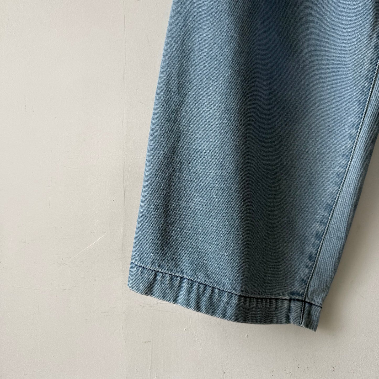 atelier naruse  コットンデニムワイドタックパンツ　size2