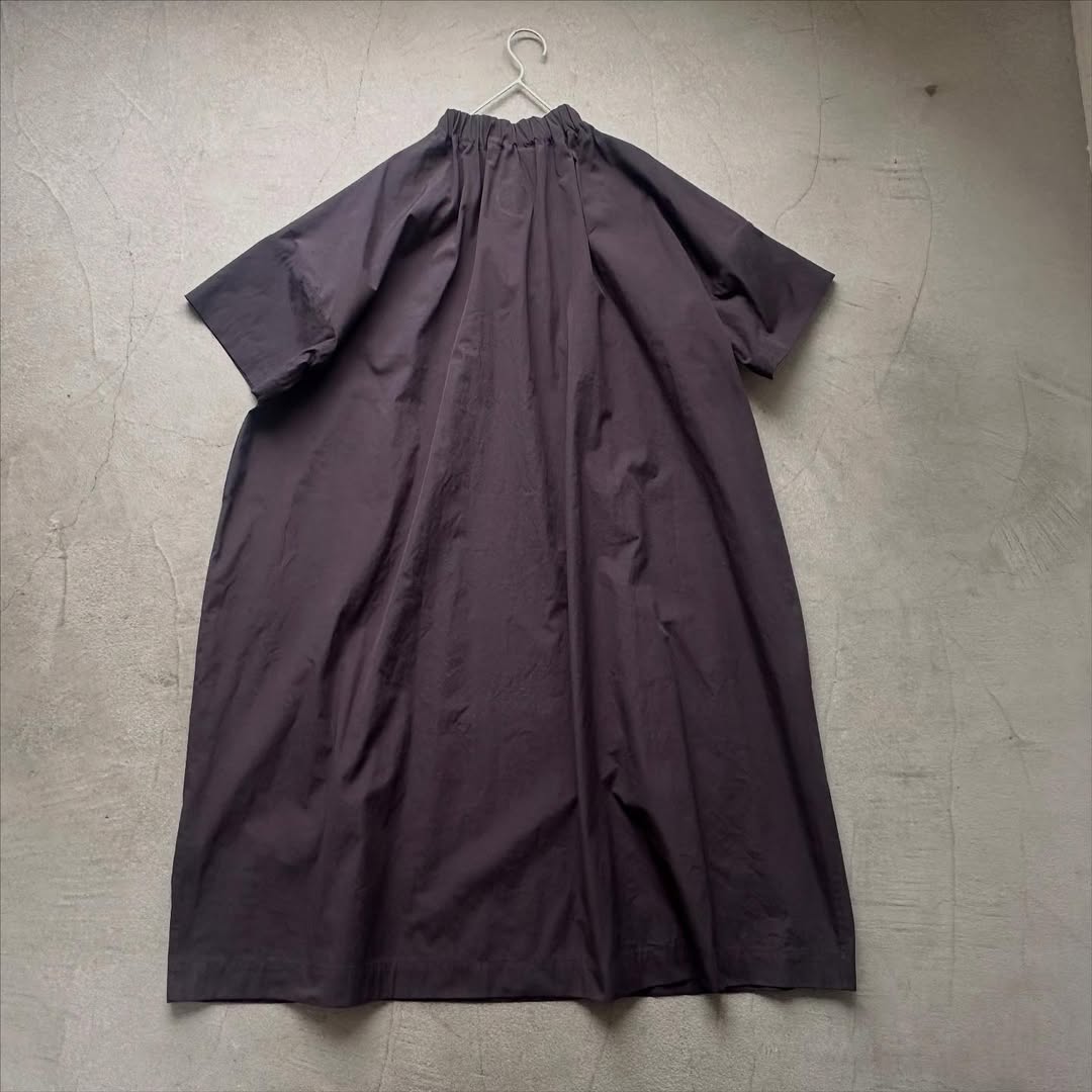 atelier d'antan Krallコットン半袖ドレス　ダークグレー