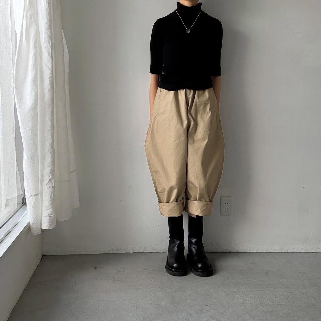 ゴーシュ  オーガニックダックコットンストレートラインパンツ　ベージュ