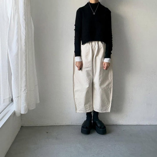 ゴーシュ  オーガニックダックコットンカーブラインパンツ　ライトベージュ