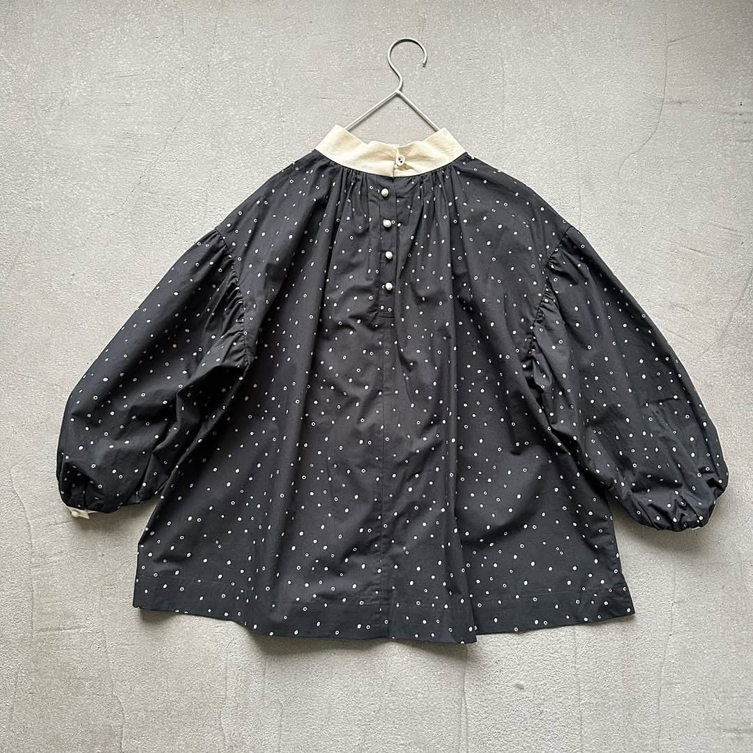 MAGALI コットンリネンスノーウィープルオーバー