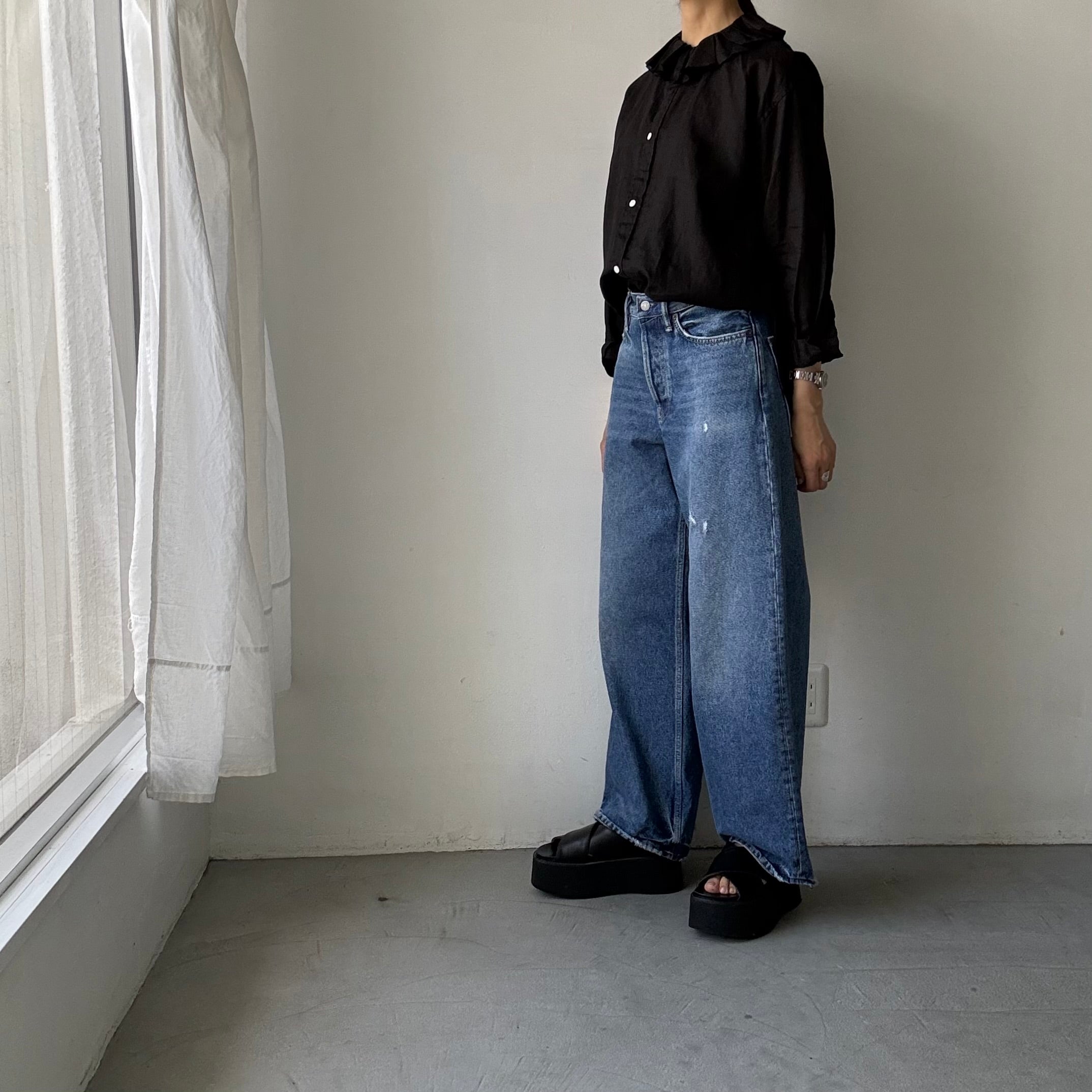 R&D.M.Co-⭐︎リネンブラウス R&D.M.Co リネンガーメントダイラッフルカラーブラウス – blanc