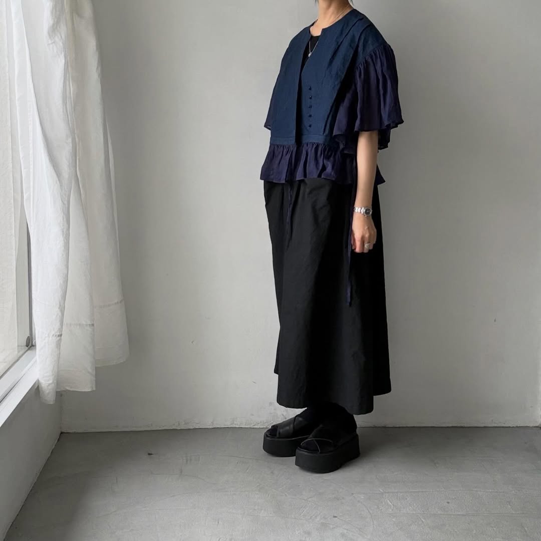 MAGALI インディゴリネンカシュクールブラウス　ネイビー