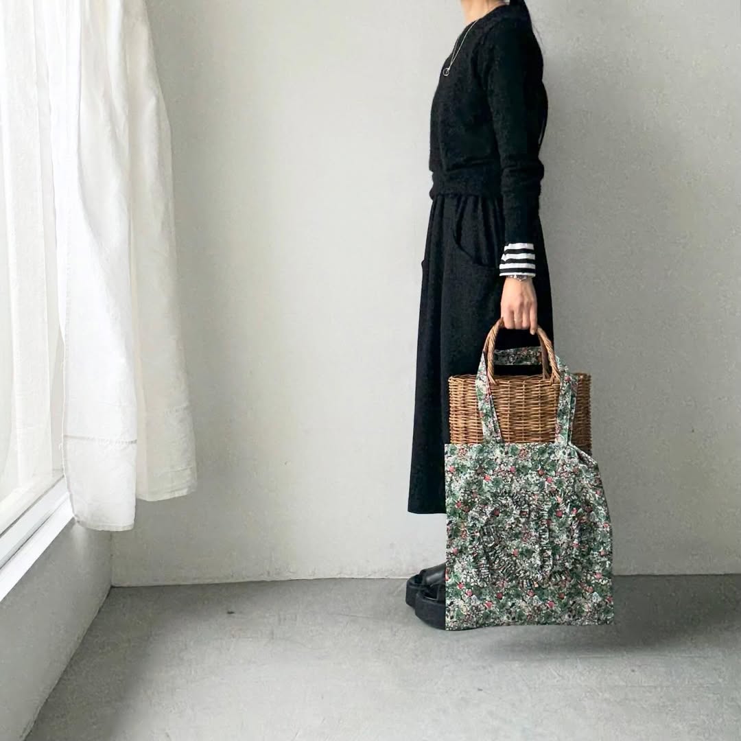 R&D.M.Co  ワイルドベリーフィールドローンフリルデコレーショントートバッグ