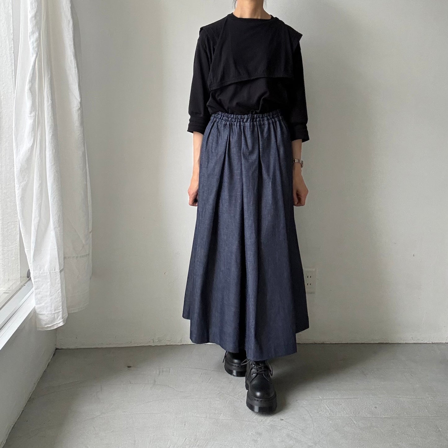 Linenya  デニムタックスカート　90センチ丈