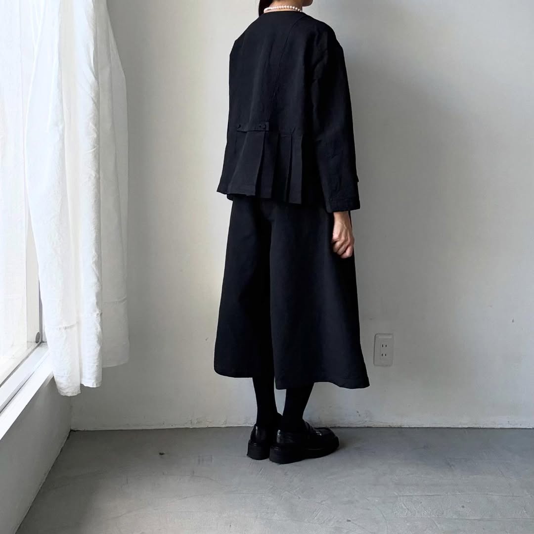 MAGALI ハイカウントコットンリネングレースドレス　ブラック