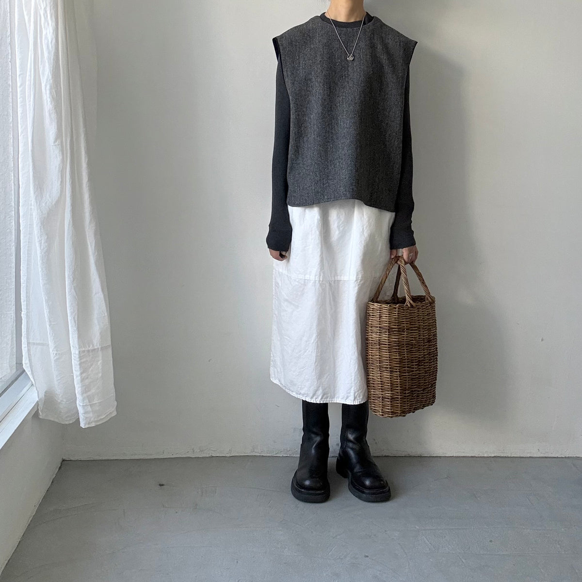 atelier naruse ブリティッシュウールツイードバックボタンリブベスト