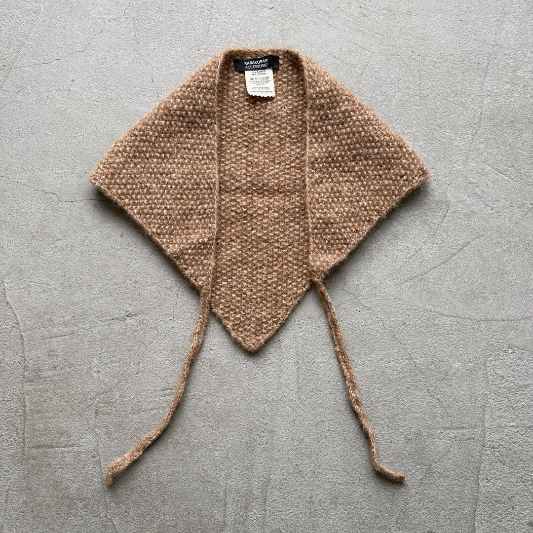 Karakoram アルパカコットントライアングルスカーフ　ライトブラウン