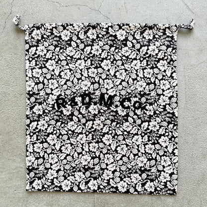 R&D.M.Co  ワイルドベリーリネンドローストリングバッグラージ　ブラック×ホワイト