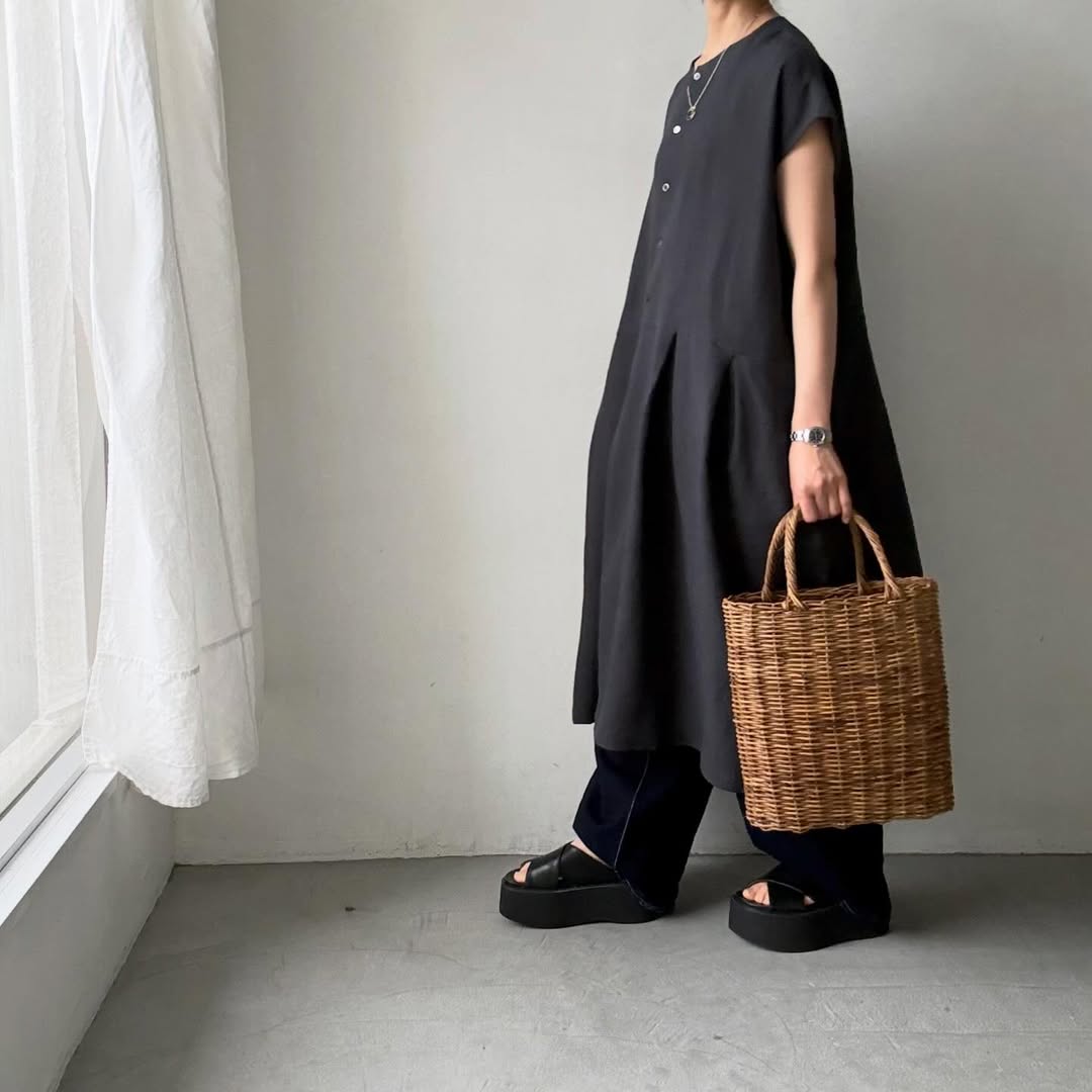 Linenya  リネンフレンチスリーブワンピース　チャコール