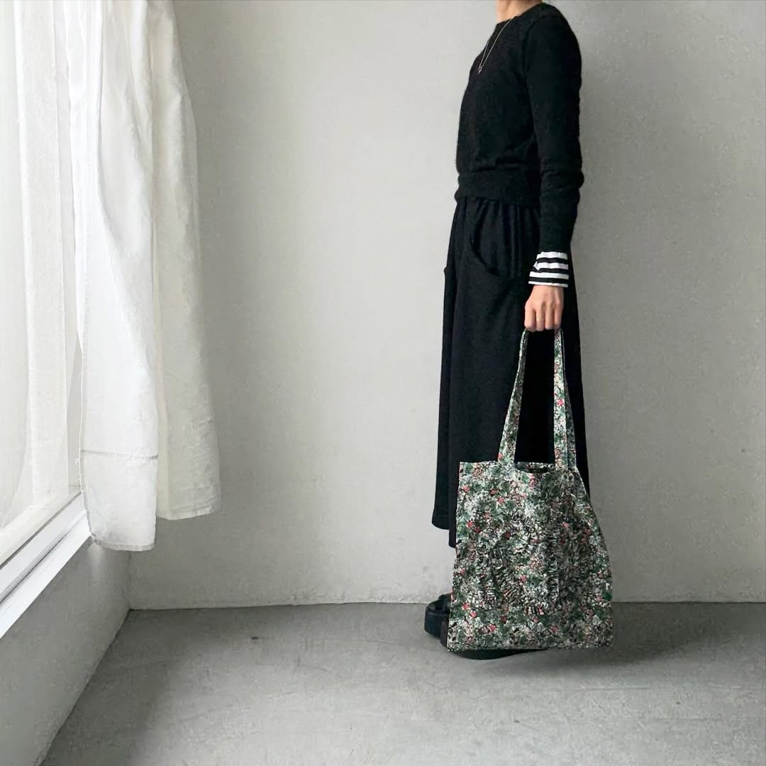 R&D.M.Co  ワイルドベリーフィールドローンフリルデコレーショントートバッグ