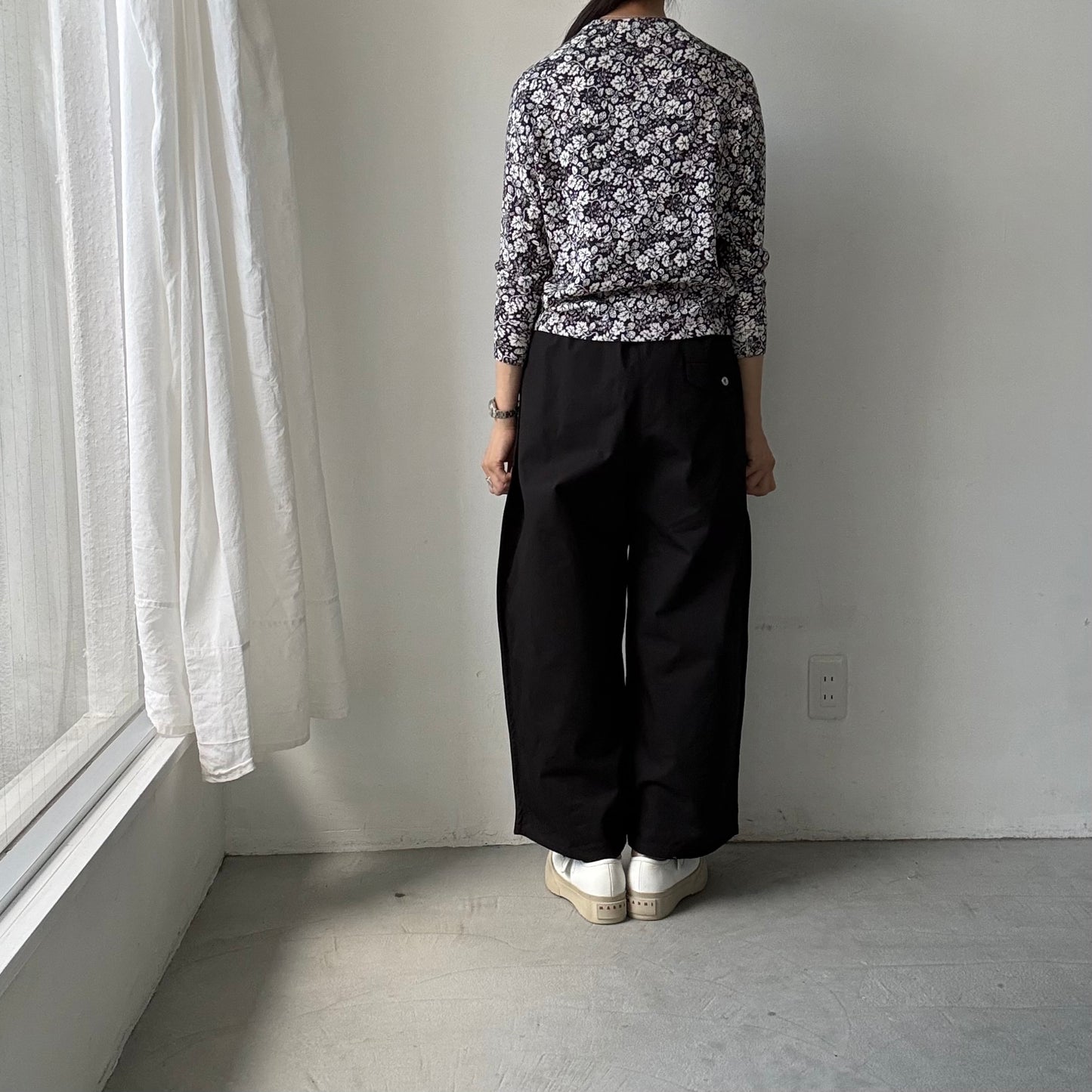 ゴーシュ  オーガニックダックコットンストレートラインパンツ