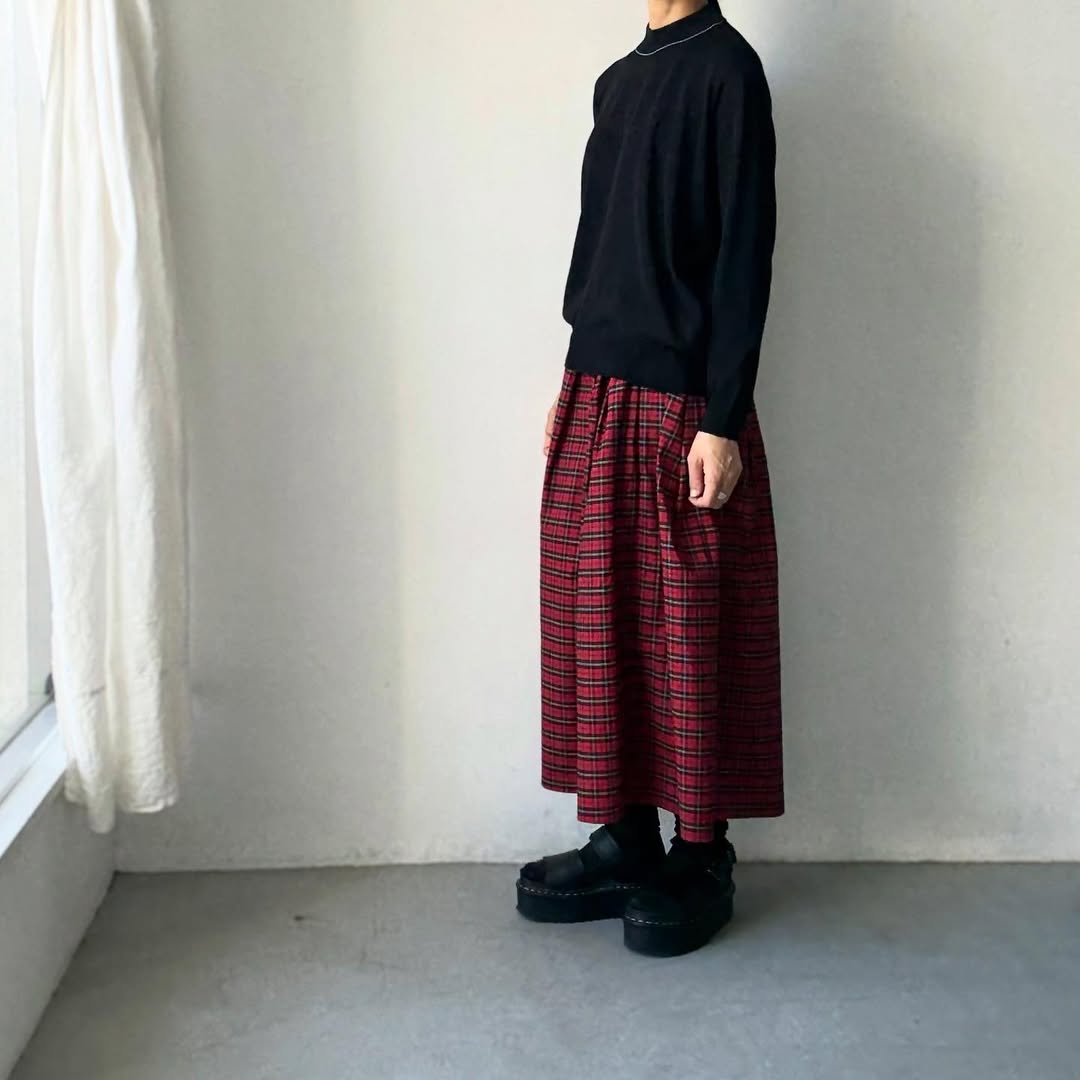 cion  コットンモックネックニット