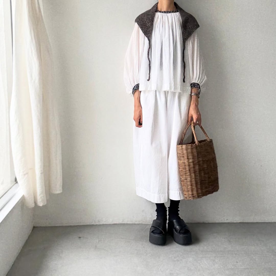 Karakoram アルパカコットントライアングルスカーフ　ダークブラウン