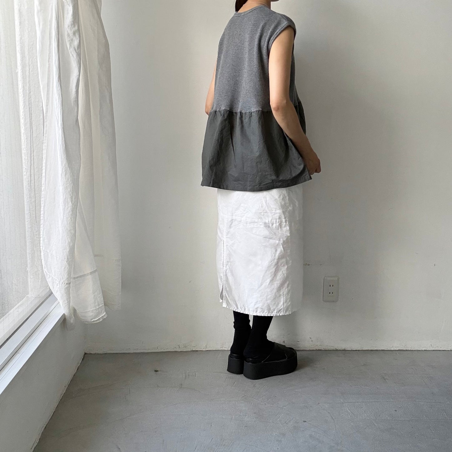 homspun  ワッフルノースリーブプルオーバー　トップグレー×グリーン