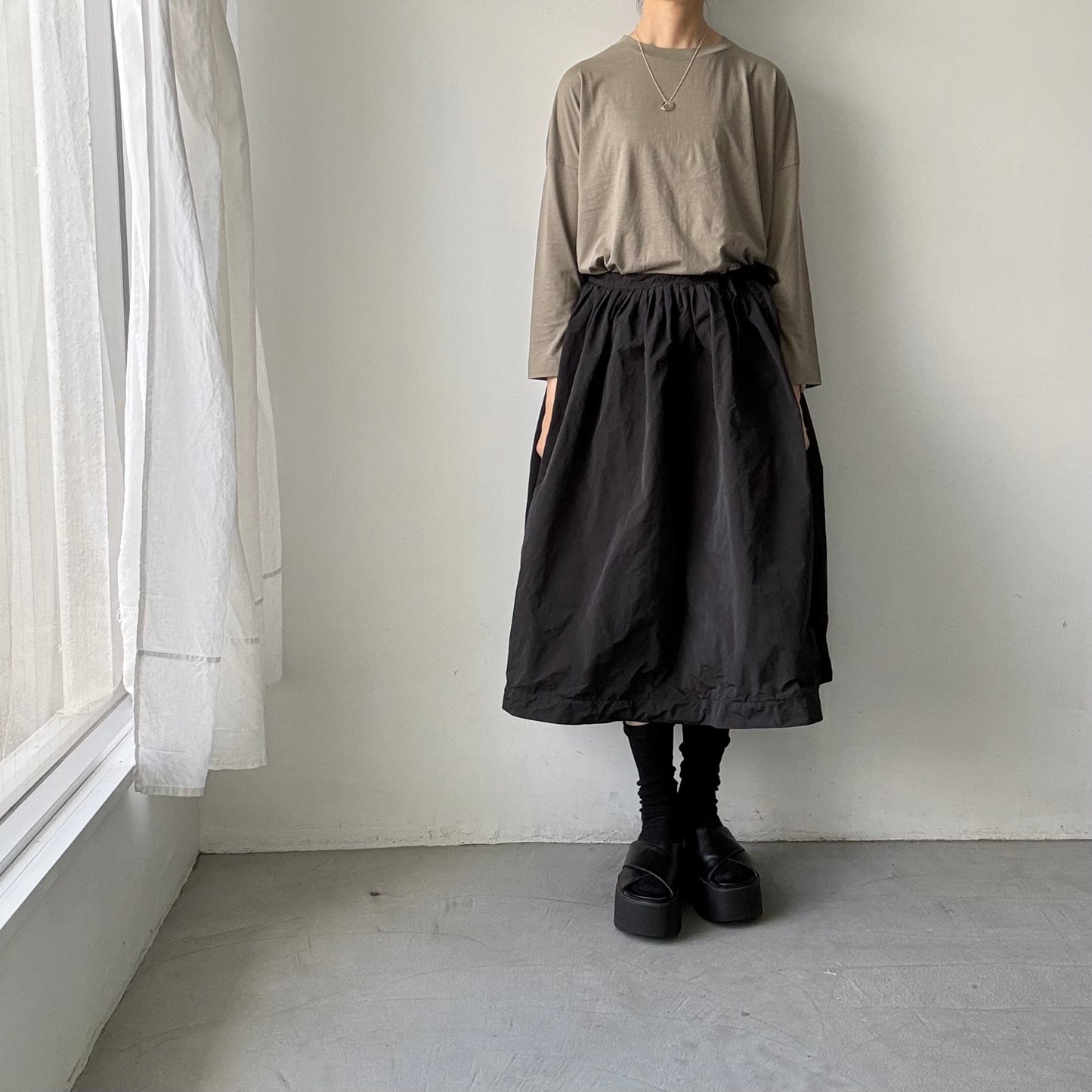 R&D.M.Co  ドロップキャンディボタンロングスリーブTシャツ　カーキ