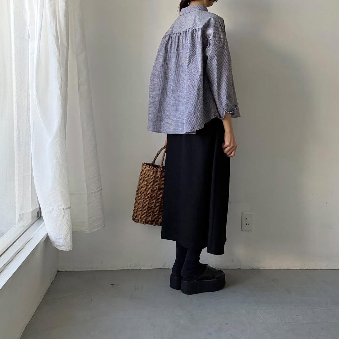 🟡週末入荷分予約受付中🟡Linenya  ギンガム丸襟長袖ブラウス　ホワイト×ブラック