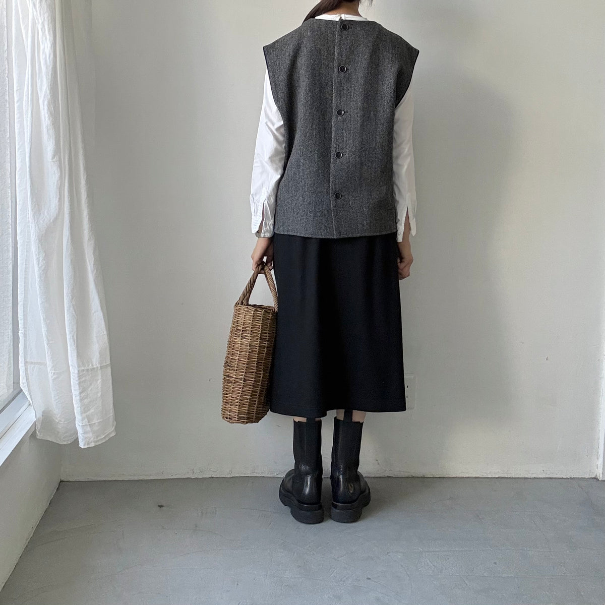 atelier naruse ブリティッシュウールツイードバックボタンリブベスト