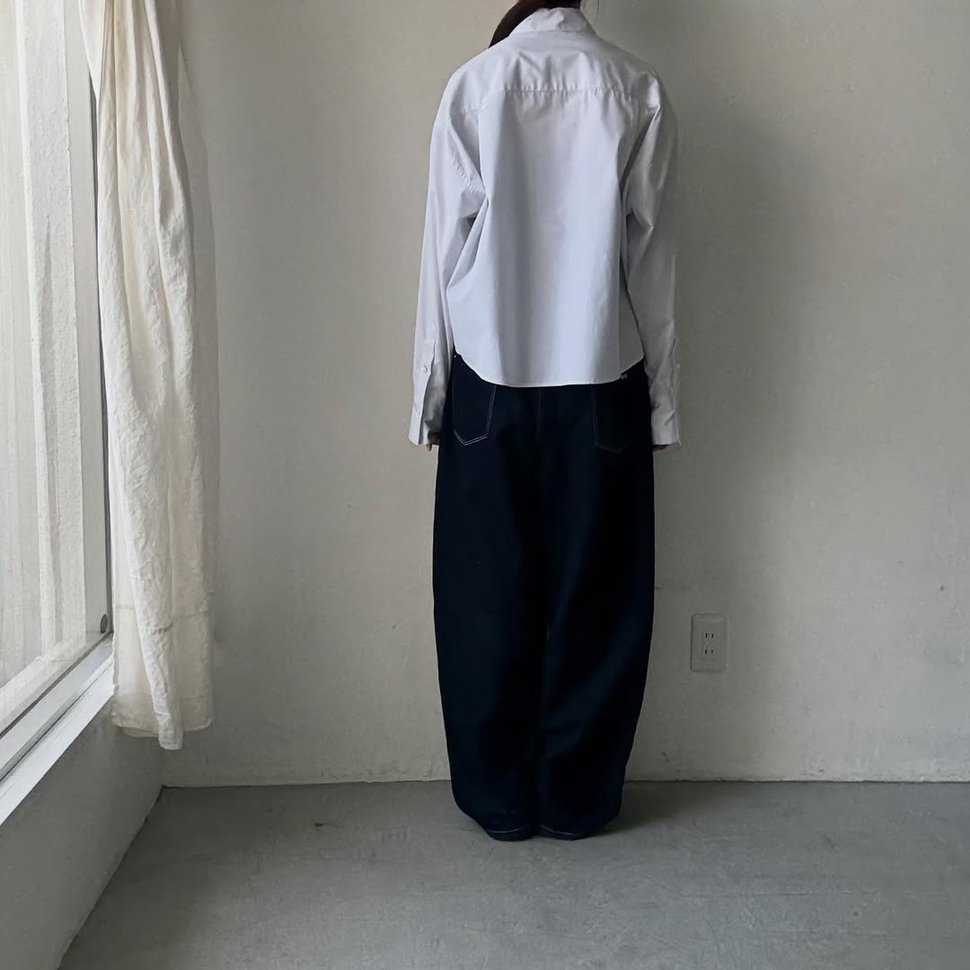 TENNE HANDCRAFTED MODERN レギュラーカラーシャツ