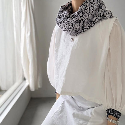 R&D.M.Co  ワイルドベリーガーゼショール　ブラック×ホワイト