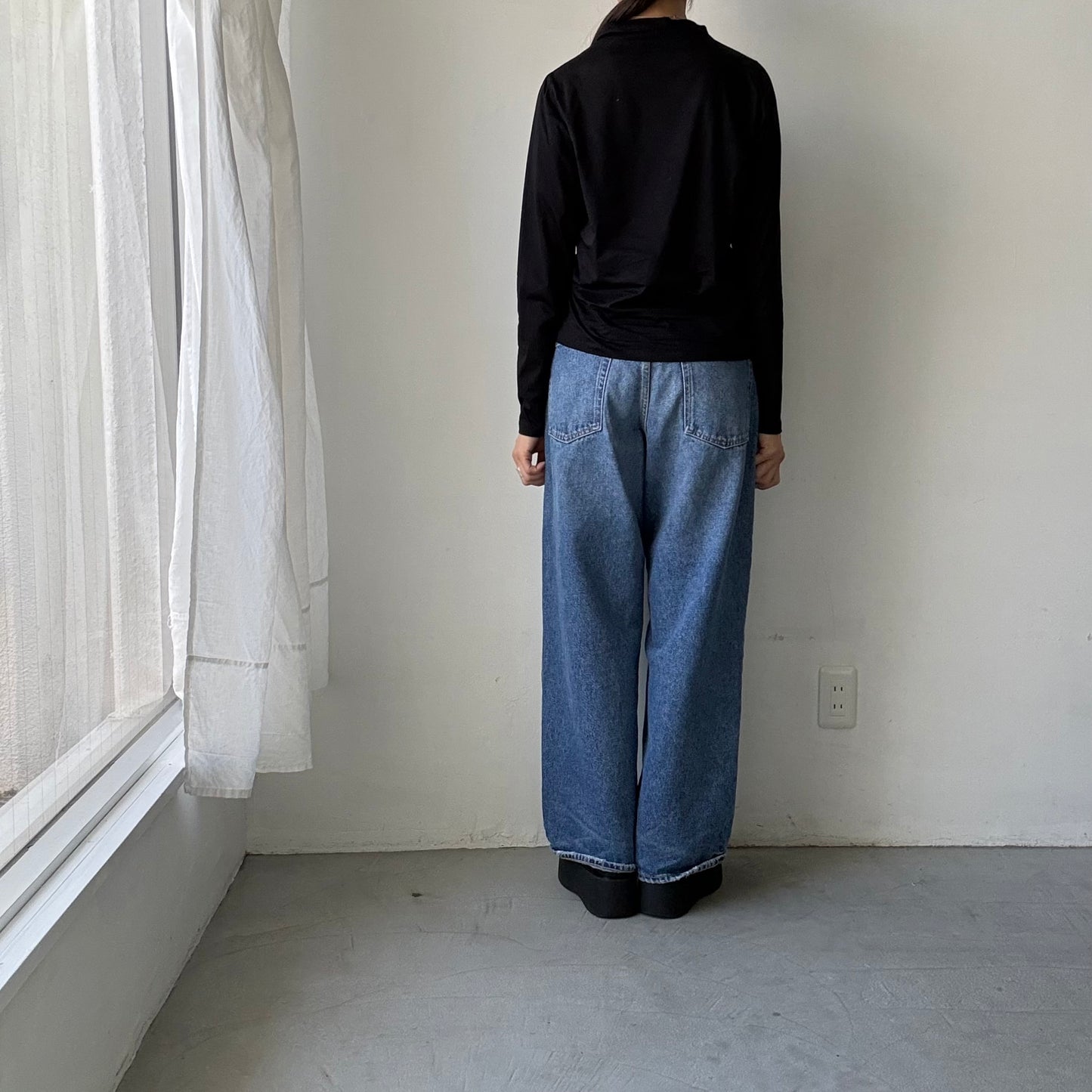 R&D.M.Co  ボトルネックTシャツ　ブラック