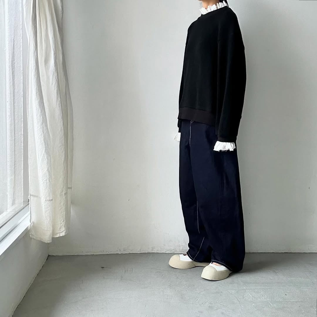 MAGALI クォーターニットフリルプルオーバー