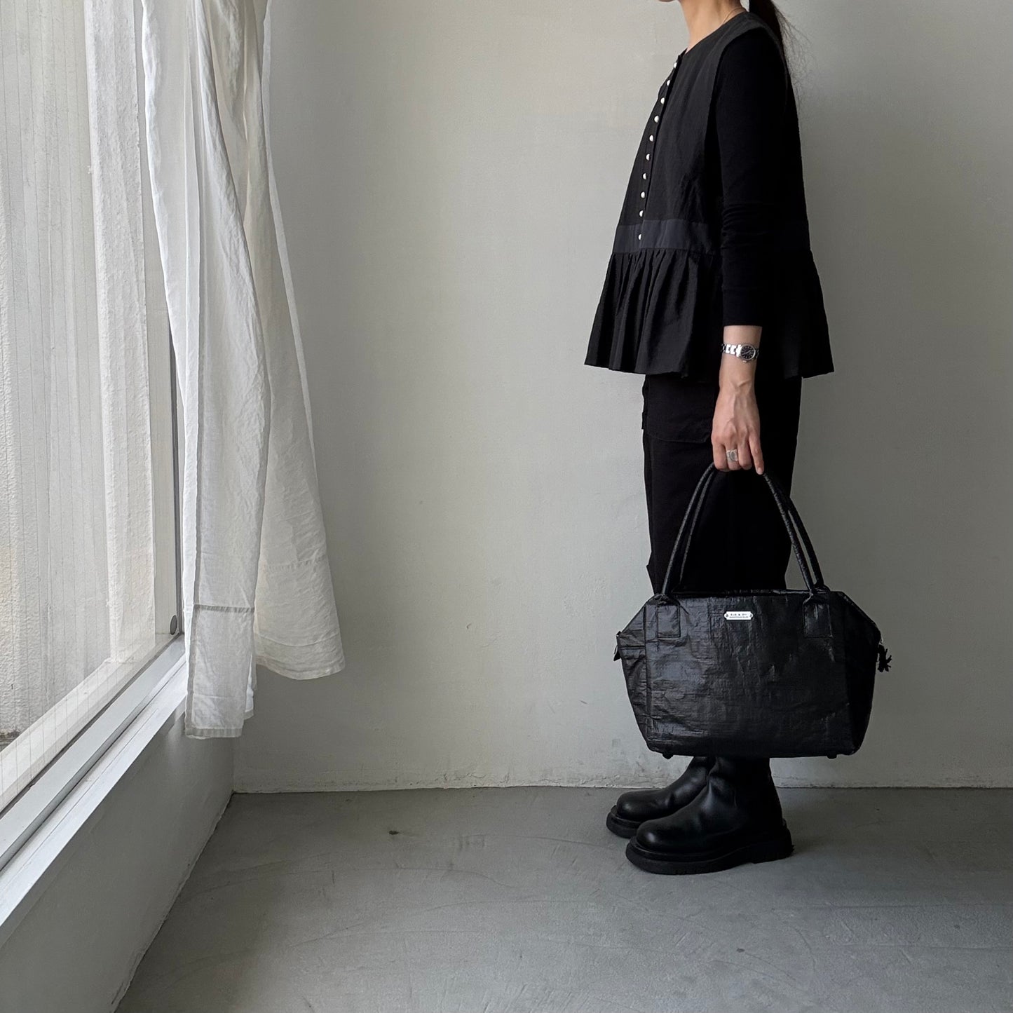 MAGALI   コットンリネンピンチェックペザントジレ