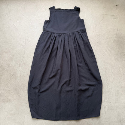 TENNE HANDCRAFTED MODERN ビスコースリネンノースリーブコクーンドレス