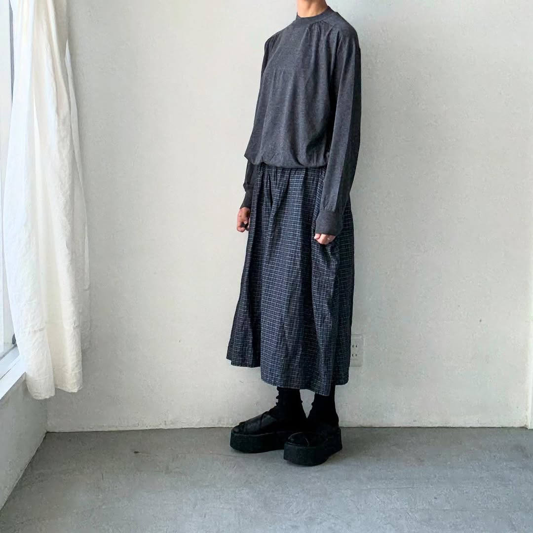 homspun 天竺ハイネックプルオーバー　チャコール